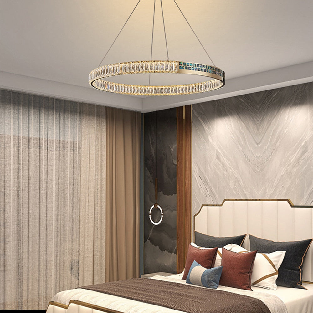 Evelyn’s Elegance Chandelier - Chic Wall/Pendant Light With Luxurious Shell Design