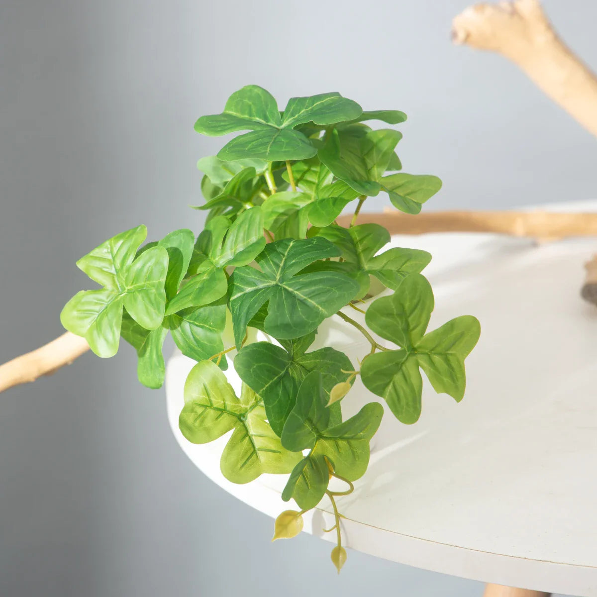 Dlight Decor 25cm Monstera Leaf Vine for Desktop and Holiday Decor