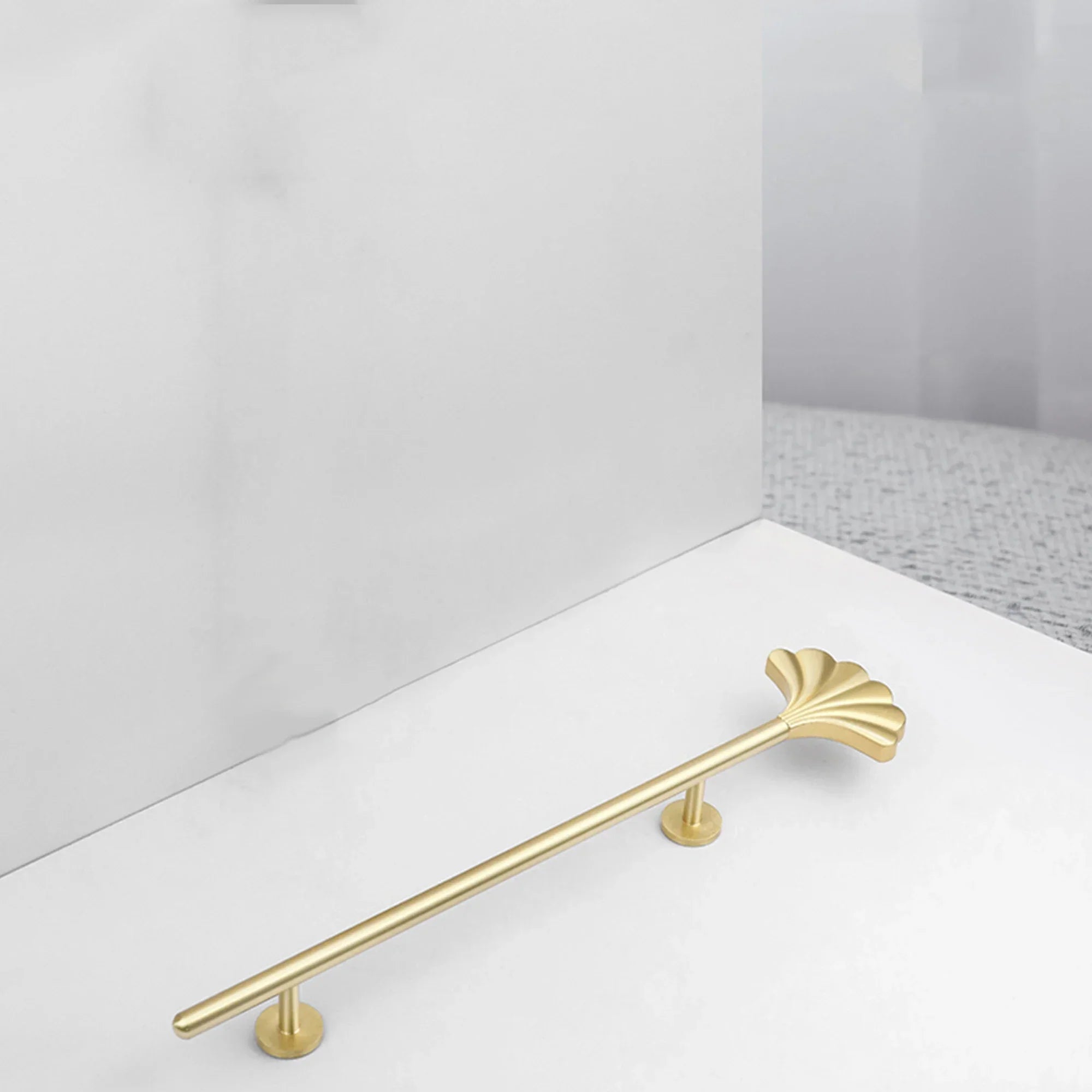 1PC Solid Brass Ginkgo Leaf Handle – Elegant Gold Furniture Knob for Cabinets Wardrobes and Cupboards 1 pc / CHINA