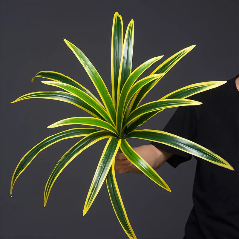 Dlight Decor Bracketplant Palm for Home and Garden Display