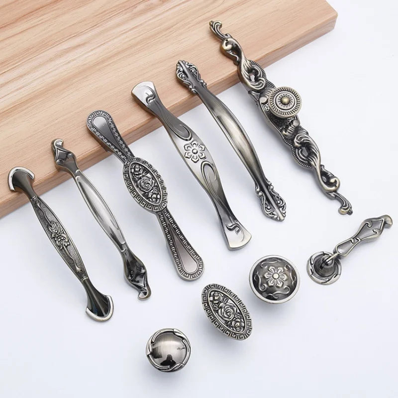 Antique Bronze Cabinet Handles - Vintage Zinc Alloy Drawer Pulls for Furniture Handles