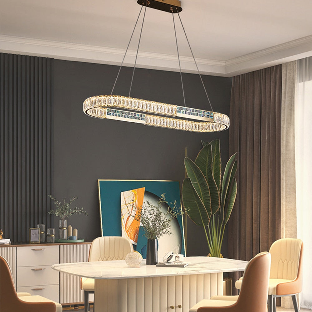 Evelyn’s Elegance Chandelier - Chic Wall/Pendant Light With Luxurious Shell Design