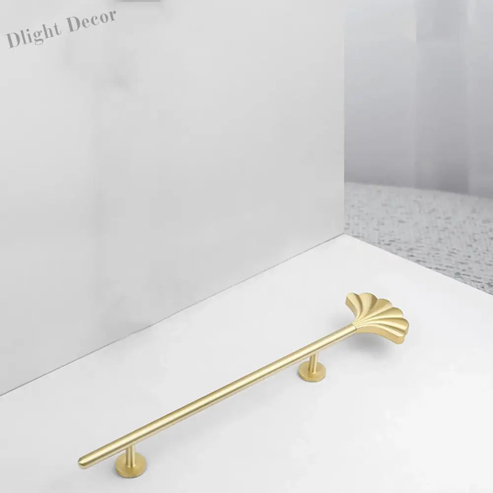 1PC Solid Brass Ginkgo Leaf Handle – Elegant Gold Furniture Knob for Cabinets Wardrobes and Cupboards 1 pc / CHINA