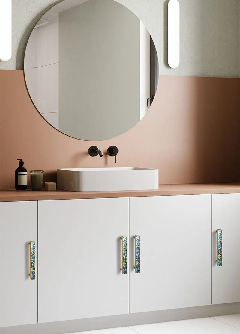 Brass Furniture Handle with Natural Shell – Modern Wardrobe Drawer and Dresser Knobs Handles