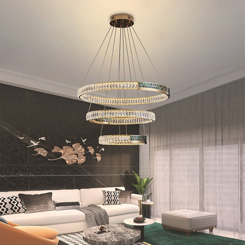 Evelyn’s Elegance Chandelier - Chic Wall/Pendant Light With Luxurious Shell Design