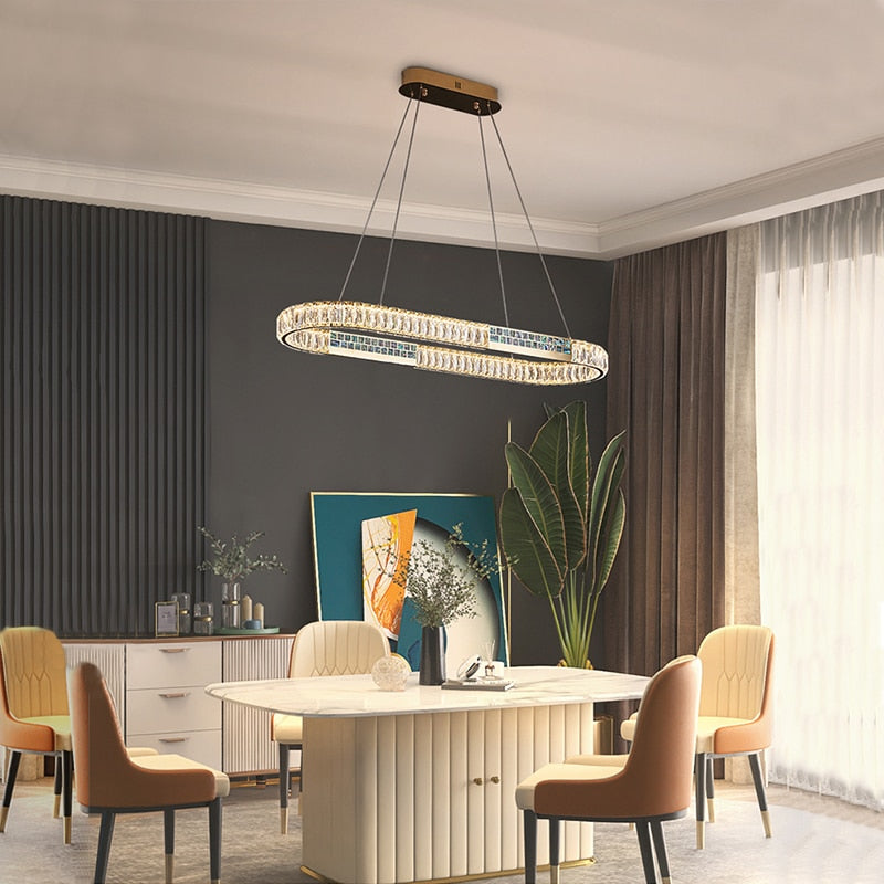 Evelyn’s Elegance Chandelier - Chic Wall/Pendant Light With Luxurious Shell Design