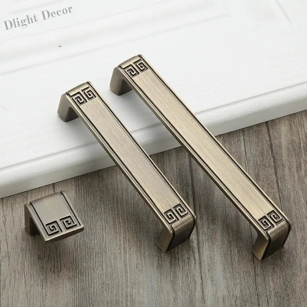 Antique Bronze Cabinet Knobs and Handles – Vintage Furniture Hardware Handles