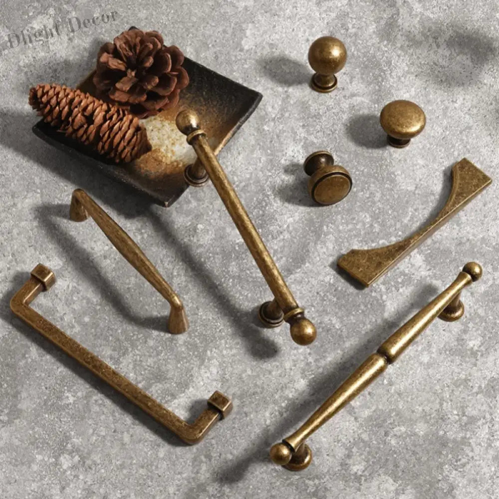 Antique Bronze Wardrobe Door Handles – Zinc Alloy Cabinet Pulls and Drawer Knobs Handles