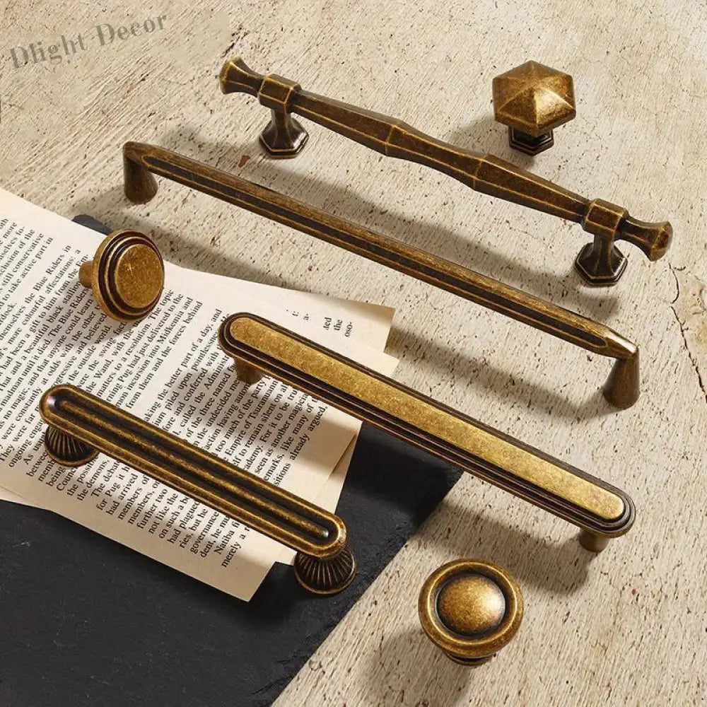 Antique Wardrobe Cabinet Handles - Retro Zinc Alloy Drawer Pulls and Knobs for Kitchen and Furniture Handles