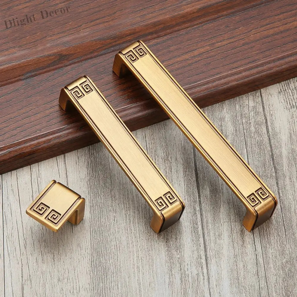 Antique Yellow Bronze Wardrobe Handles - Modern Zinc Alloy Drawer Knobs for Cabinets and Closets Handles