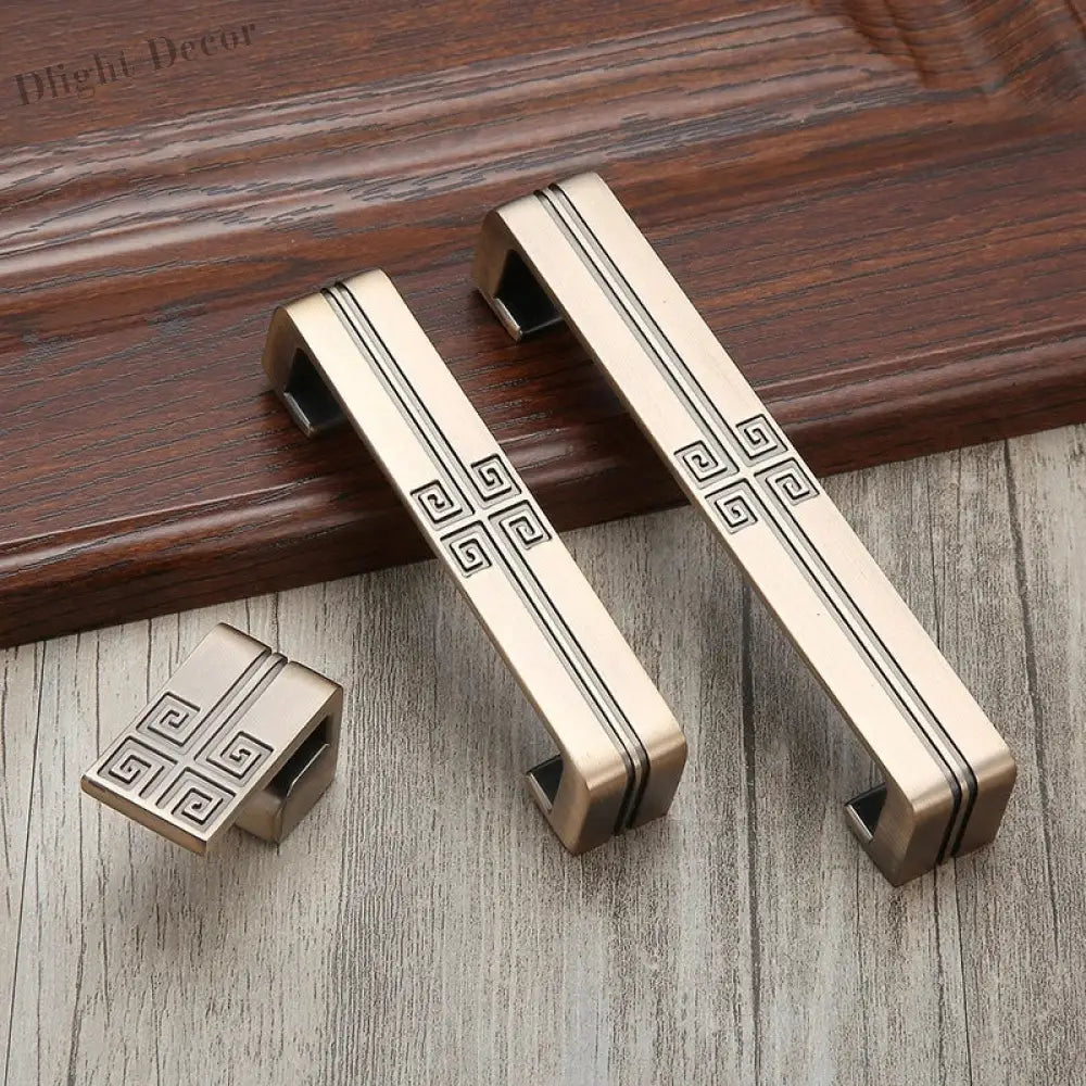 Antique Yellow Bronze Wardrobe Handles - Modern Zinc Alloy Drawer Knobs for Cabinets and Closets Handles