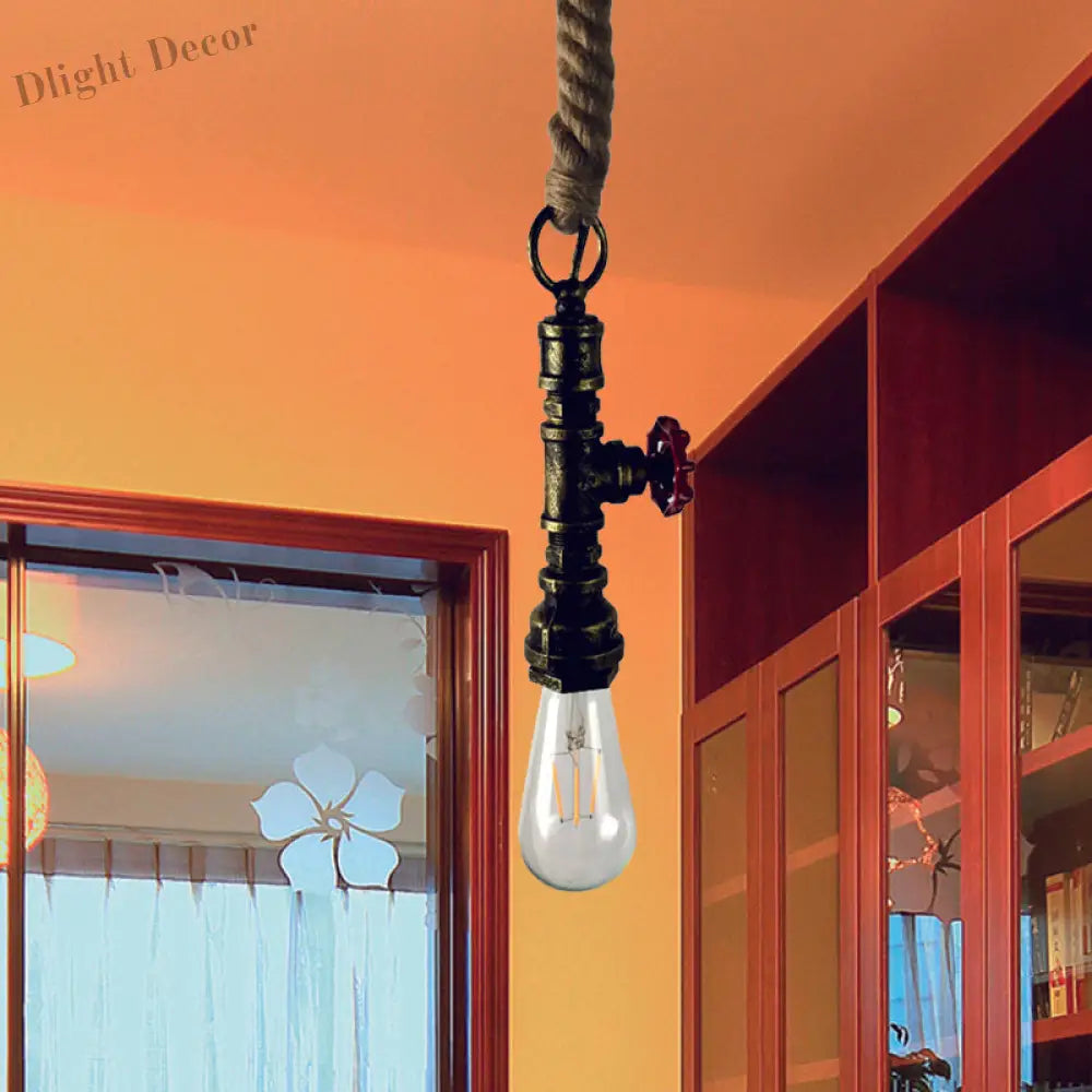 Conrad’s Industrial Pendant: Vintage Charm & Pipe Design Gold