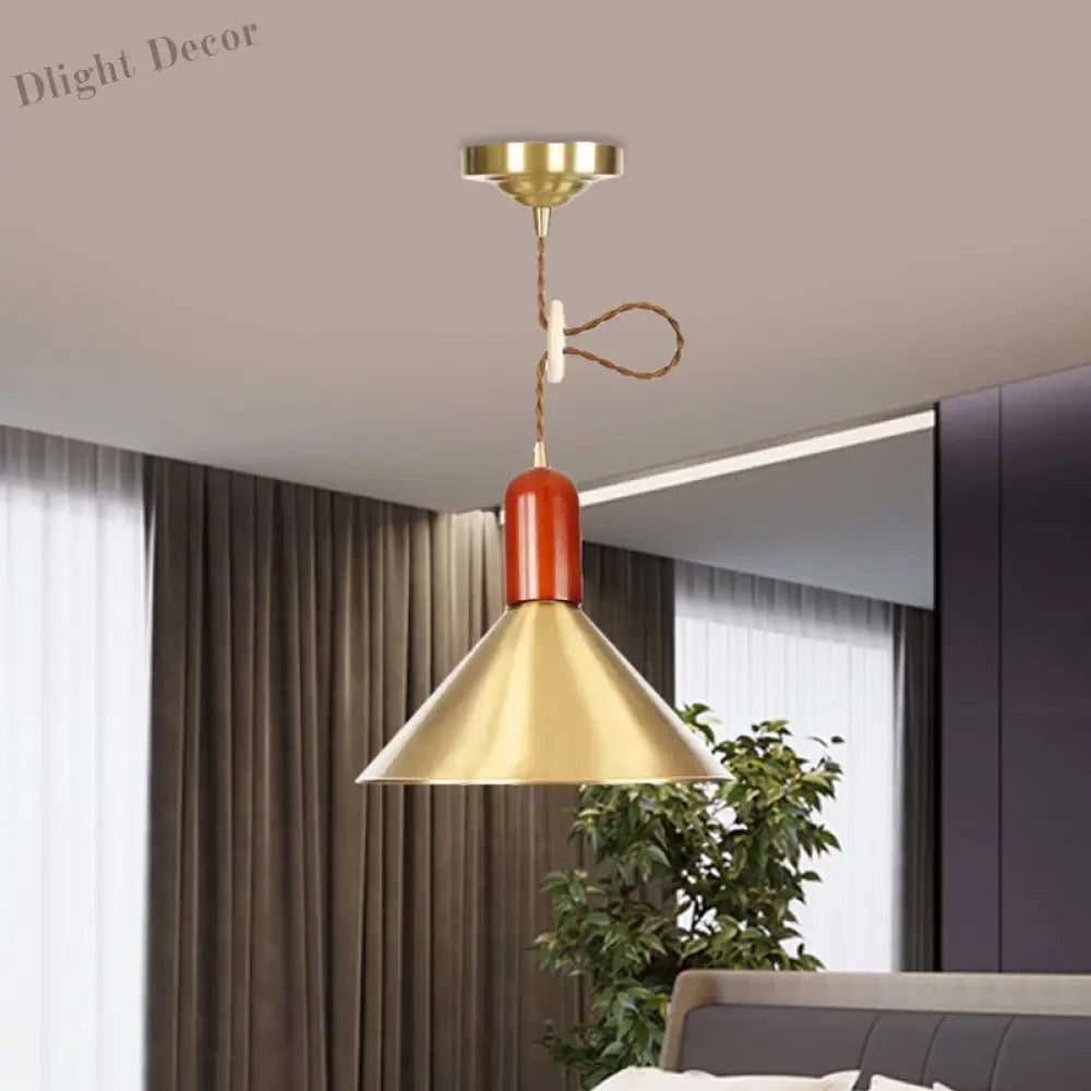 Eleanor’s Golden Glow: Expandable Pendant For Vintage Elegance (Gold 1 - Light)