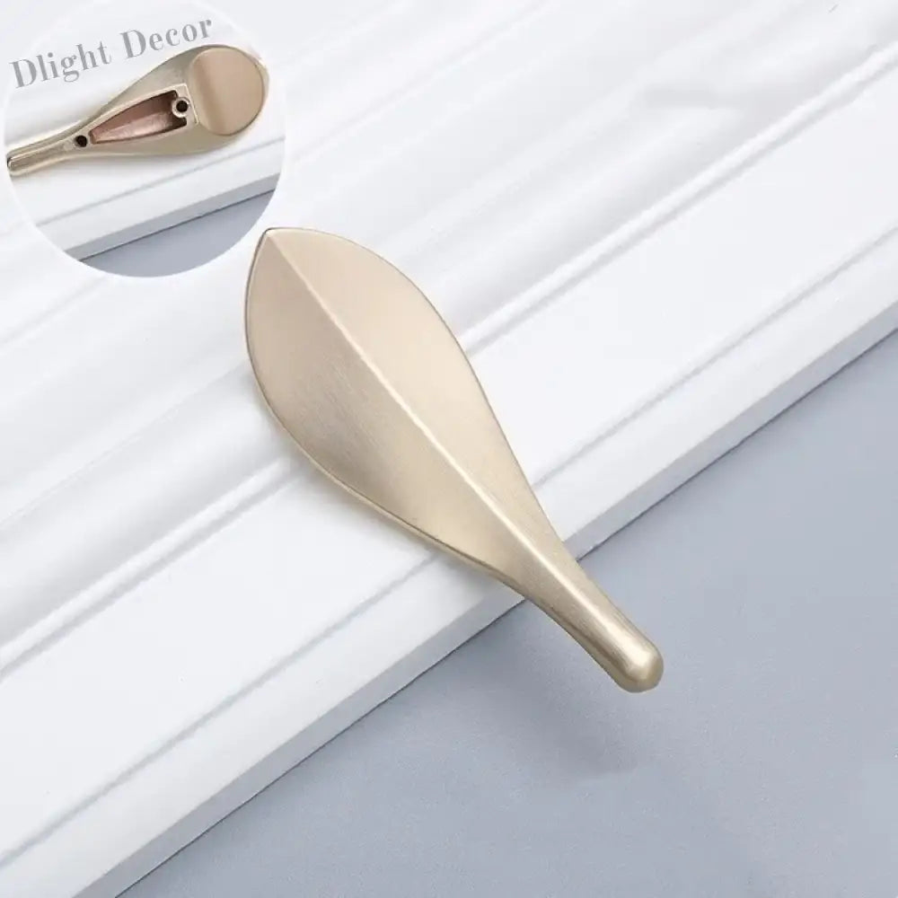 Golden Leaf Drawer Handles - Zinc Alloy Light Luxury Cabinet Knobs for Furniture Gold Handles