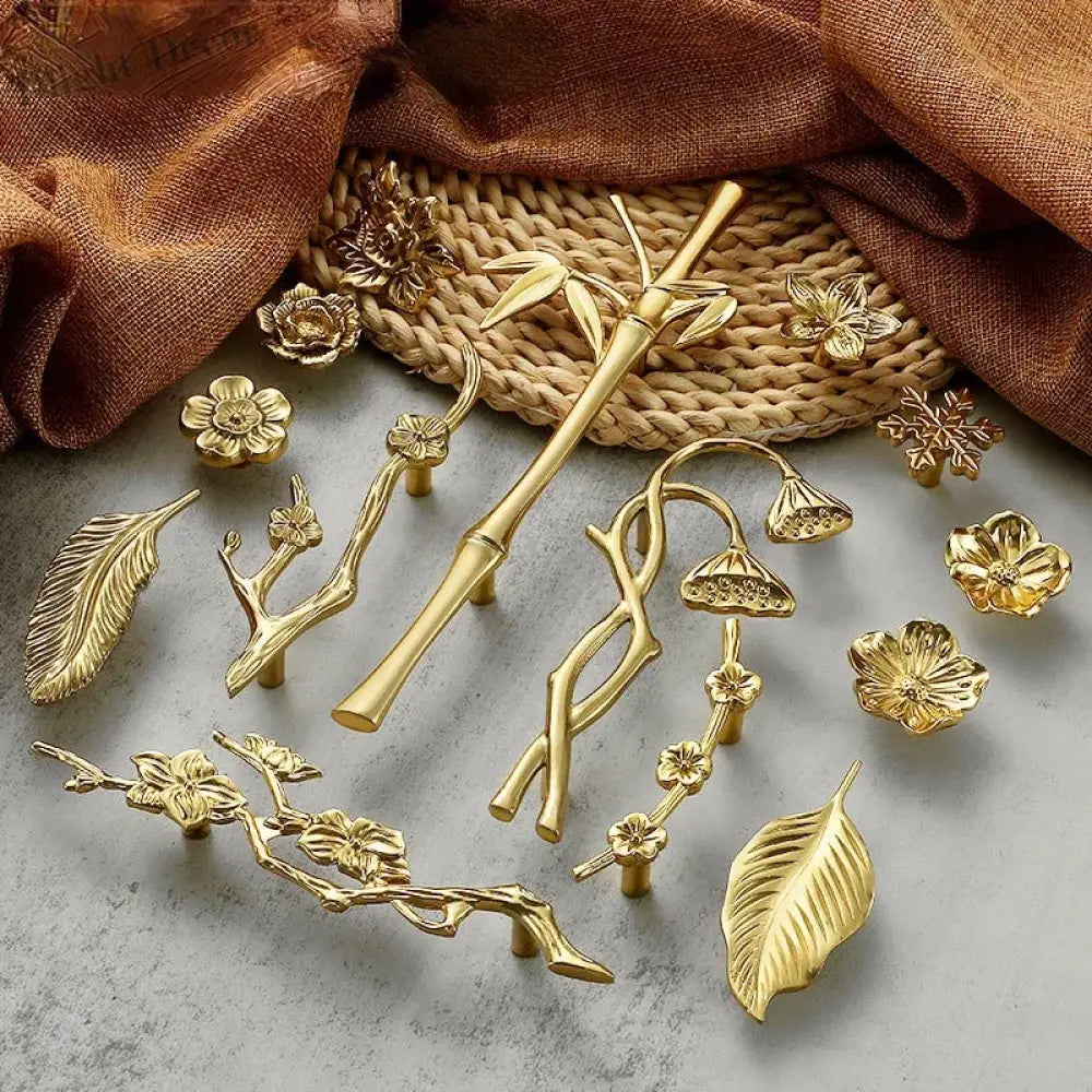 Luxury Brass Flower and Leaf Cabinet Handles – Chinese-Style Decorative Pulls for Wardrobes and Drawers Handles