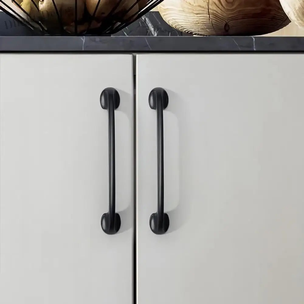 Minimalist Zinc Alloy Cabinet Handles - American Style Drawer Knobs for Wardrobes and Furniture Handles