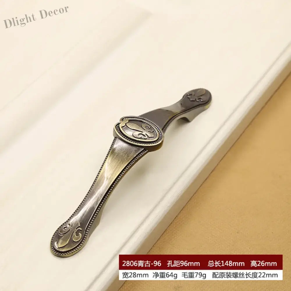 Retro Bronze Cabinet Handles - Antique Metal Kitchen Door Pulls and Wardrobe Knobs 128mm 2806-96mm Handles